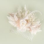 Accesoriu de păr mireasă – pieptăn cu flori naturale stabilizate