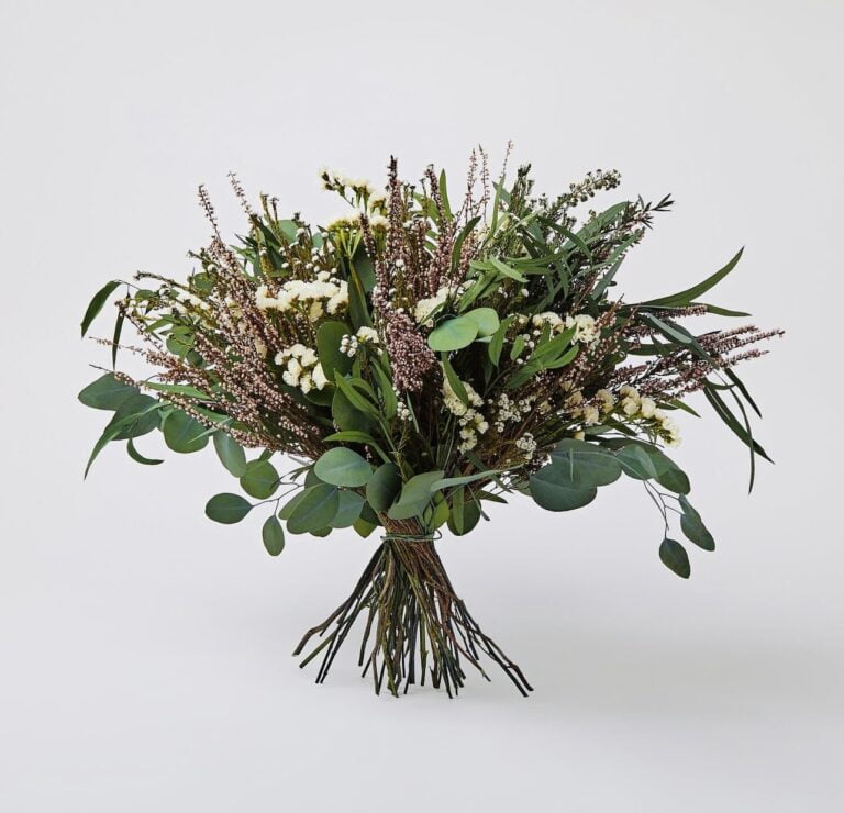 Buchet flori naturale stabilizate cu eucalipt - Nicoly