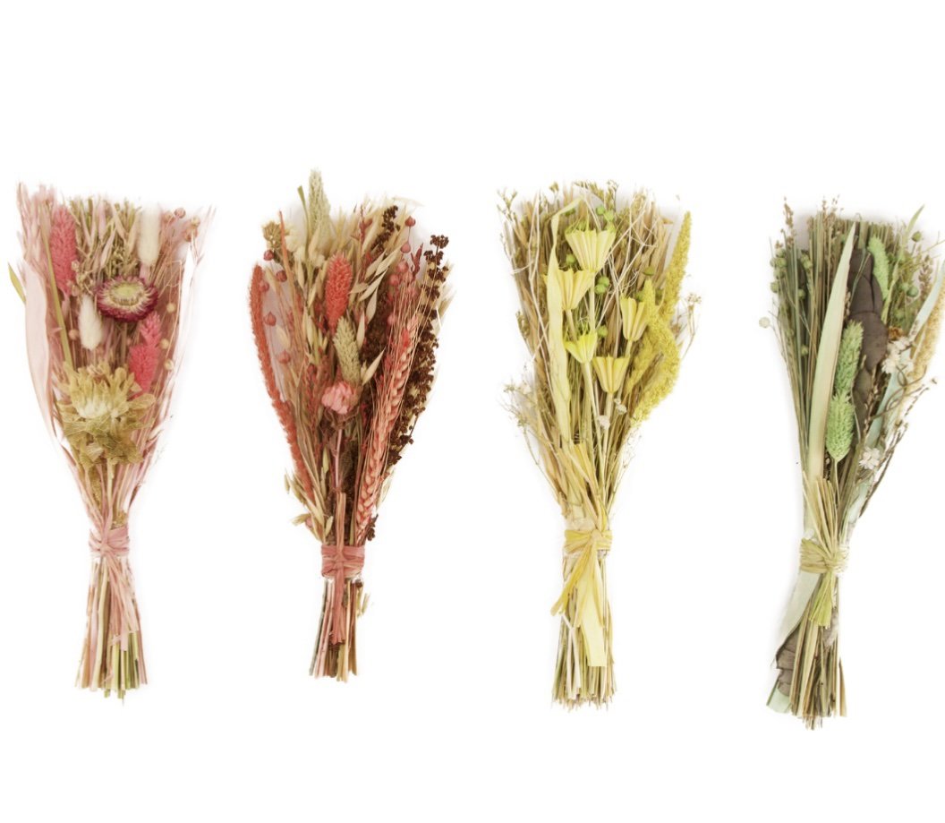 Buchete mini cu plante uscate naturale Buchete mini cu plante uscate naturale