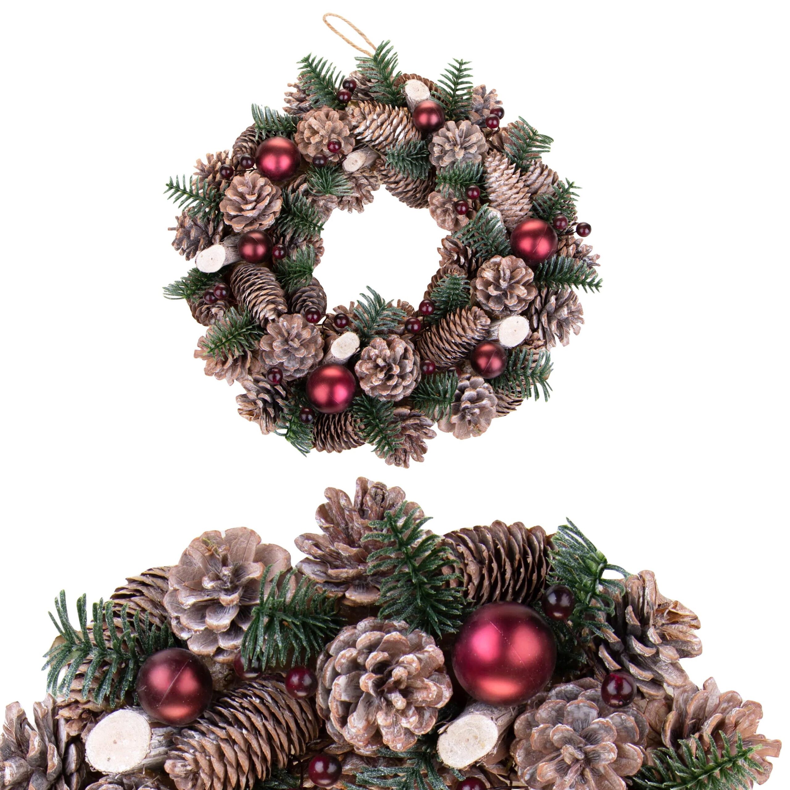 Coroniță Crăciun cu conuri, ramuri de brad și globuri roșii – 36 cm Coroniță Crăciun cu conuri, ramuri de brad și globuri roșii – 36 cm
