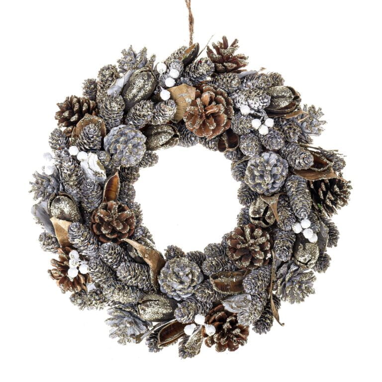 Coroniță de Crăciun „White Christmas” cu conuri naturale, accente aurii și efect de zăpadă